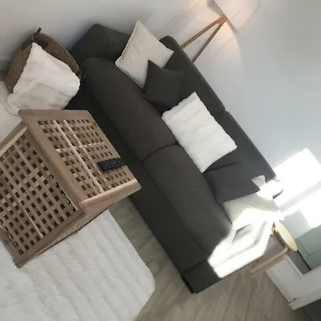 Apartment 08 Express - - Talensac *